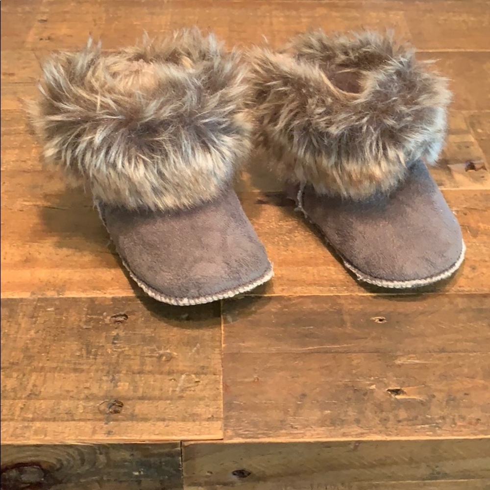 H&M baby booties
